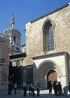 Puerta románica de la Catedral