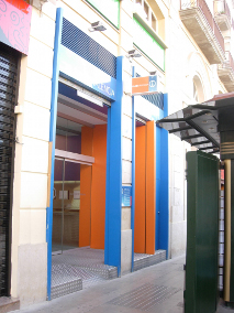 foto fachada ofi.turismo plaza de la reina2.jpg